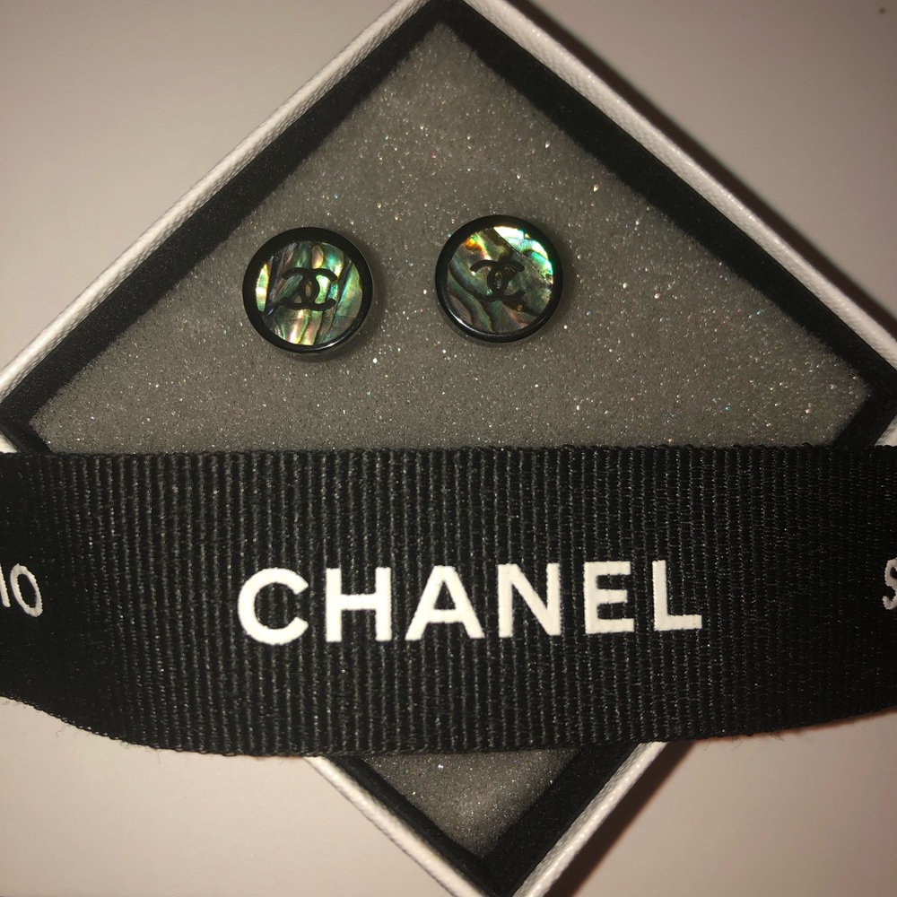 Chanel Black Pearl Earrings - Never Worn